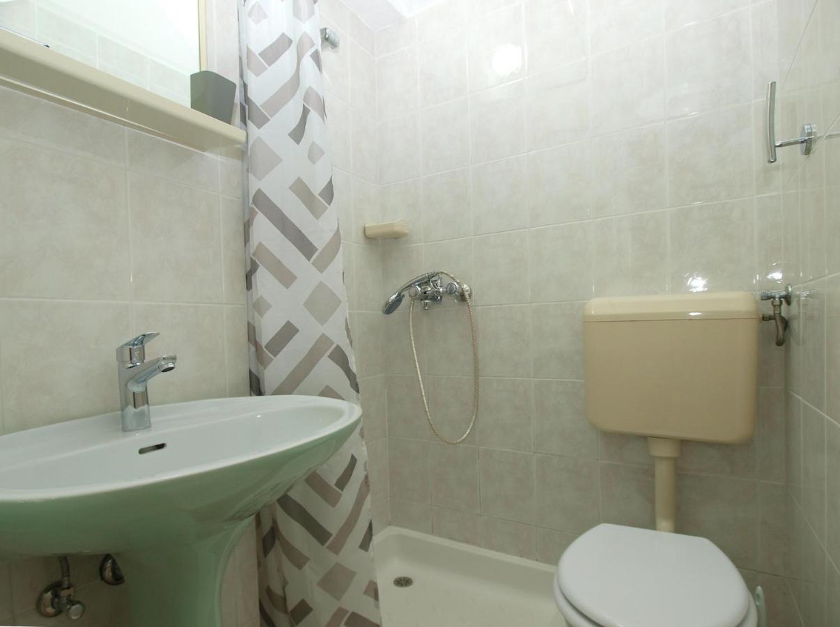 Apartemnts Guido 762 Appartement Pjescana Uvala Buitenkant foto