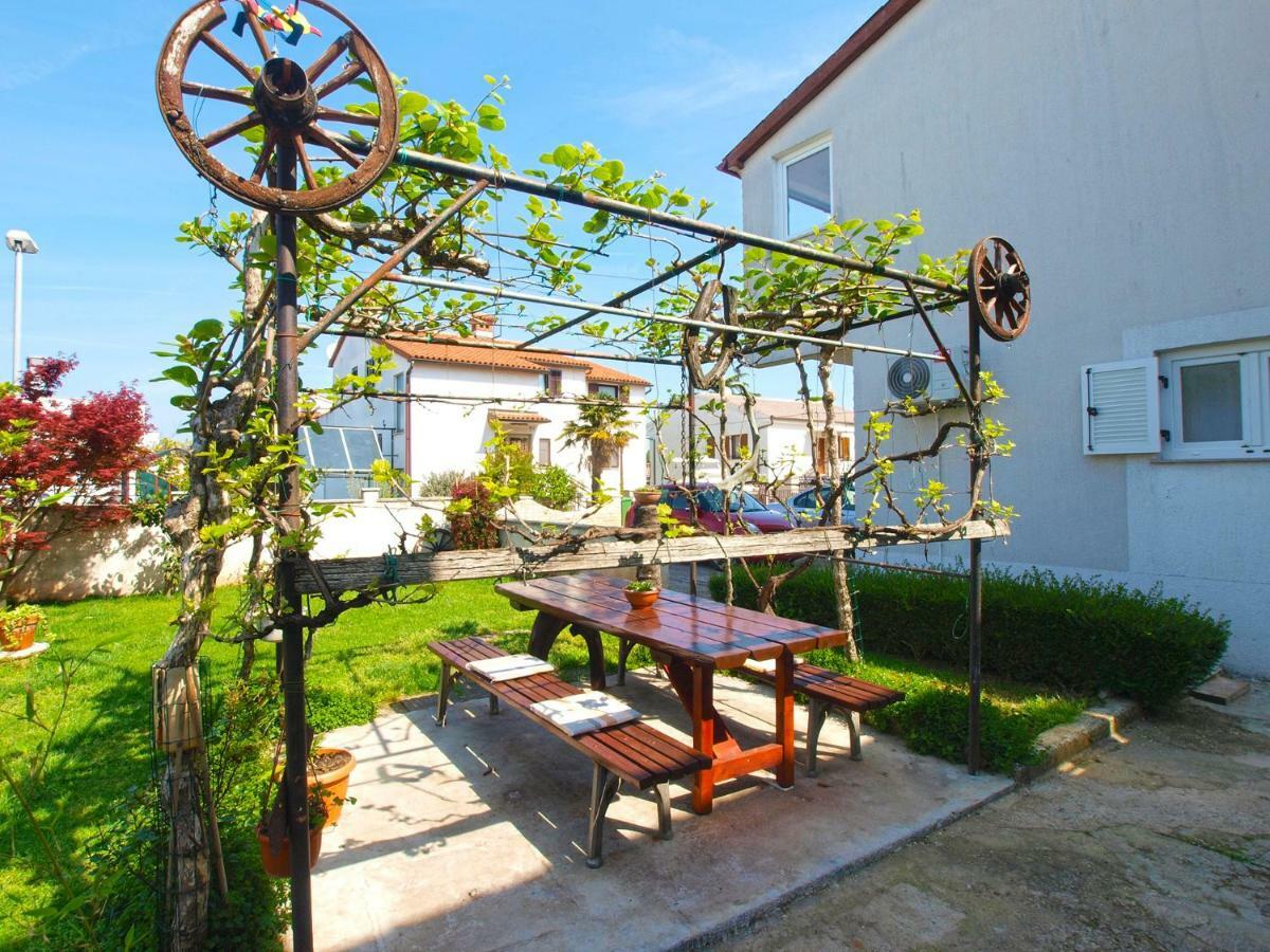 Apartemnts Guido 762 Appartement Pjescana Uvala Buitenkant foto